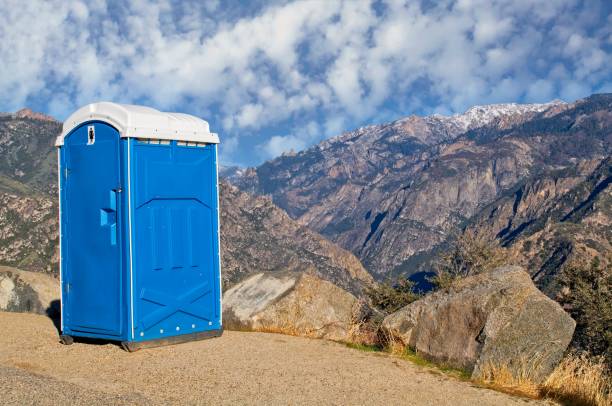 Best Restroom Trailer for Weddings in Rochester, IL